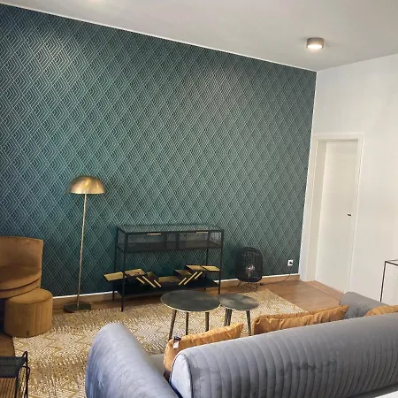 Cozy W/ King Bed Great For Discovering Apartment