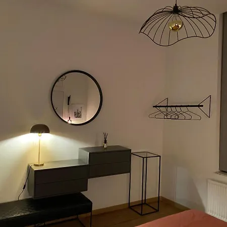 Apartment Cozy W/ King Bed Great For Discovering Liege